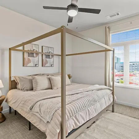 Pinnacle Heights 2Bdrm 3Rd Flr Near Walmart Amp Pool Fitness Center Yoga Studio Dog Spa Rogers Exterior photo