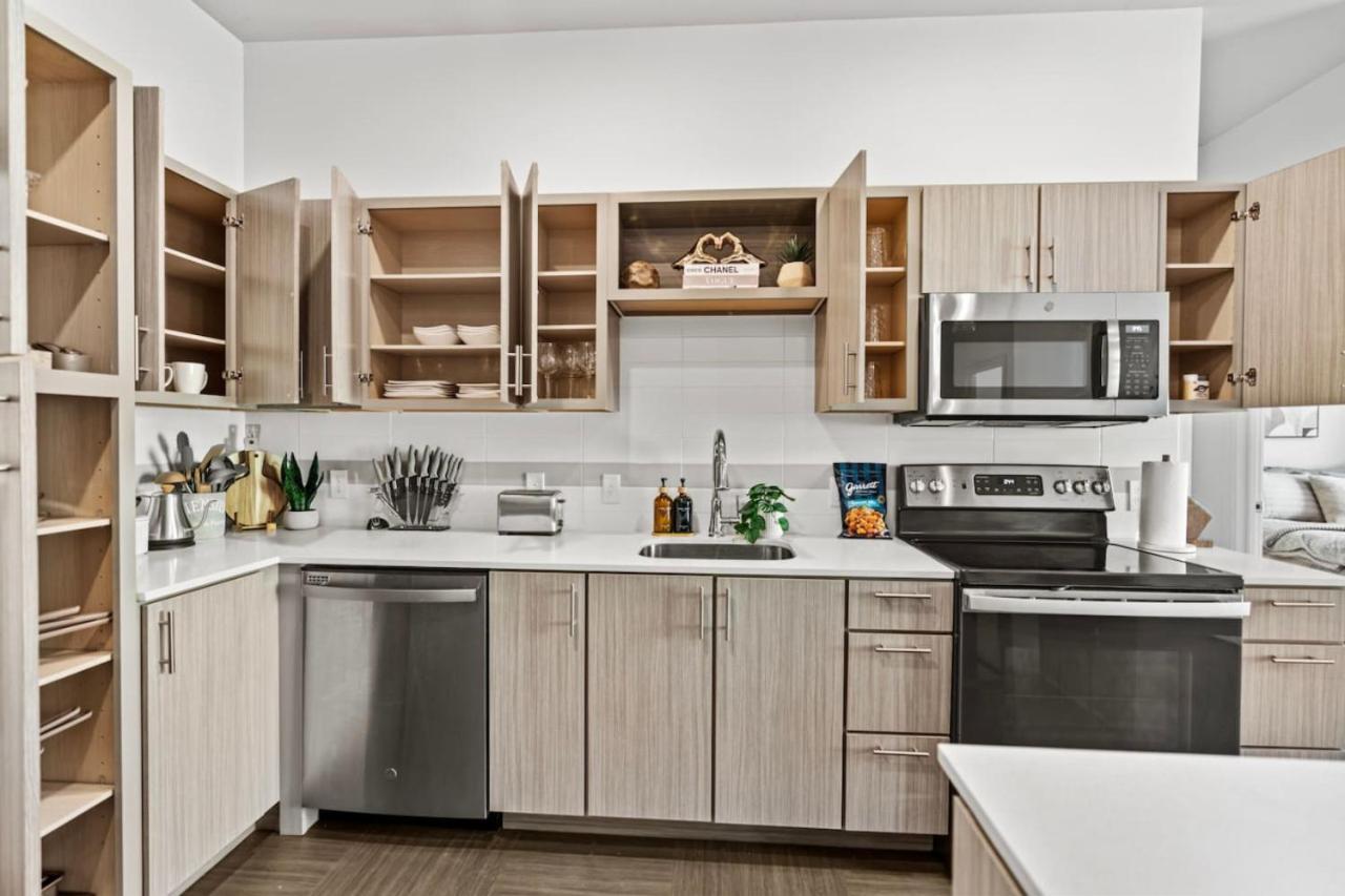 Pinnacle Heights 2bdrm 3rd Flr Near Walmart Amp Pool Fitness Center Yoga Dog